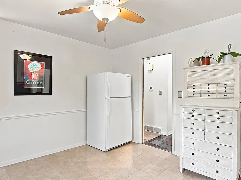 303 Ridge St — Photo 10