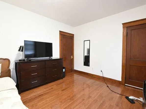 (undisclosed Address), Worcester, MA 01604