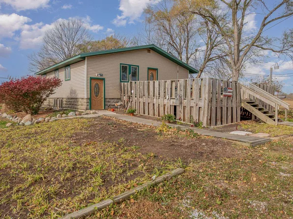 242 N Tuscola Rd, Bay City, MI 48708