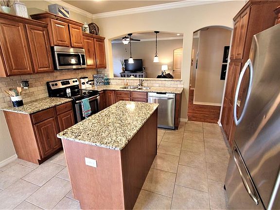 4th image of 3045 W Miramar Dr