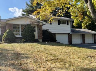 3500 E Pitchin Rd, Springfield, OH 45502