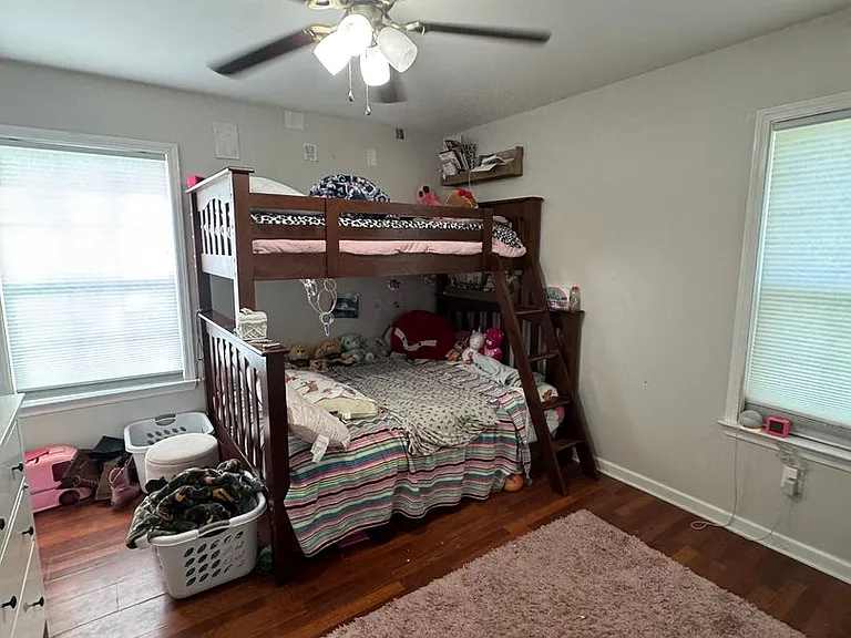 105 Larkins Dr — Photo 17