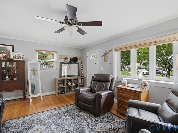 5th image of 616 Pinehurst Ave