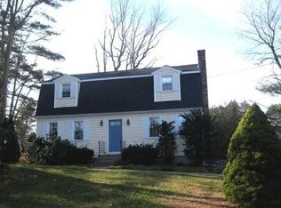 2 Robert St, Walpole, MA 02081