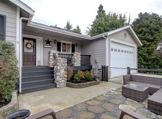 1906 Island View Pl, Anacortes, WA 98221