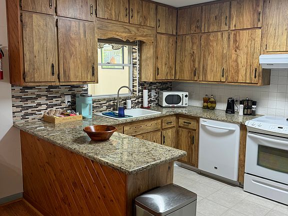 5th image of 2271 Hontoon Rd