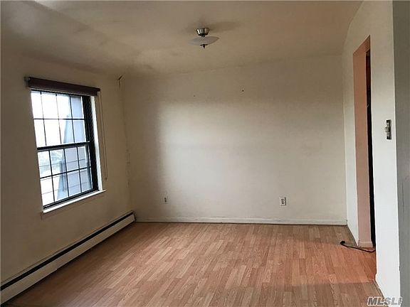 3rd image of 4040 Clearview Expy #2