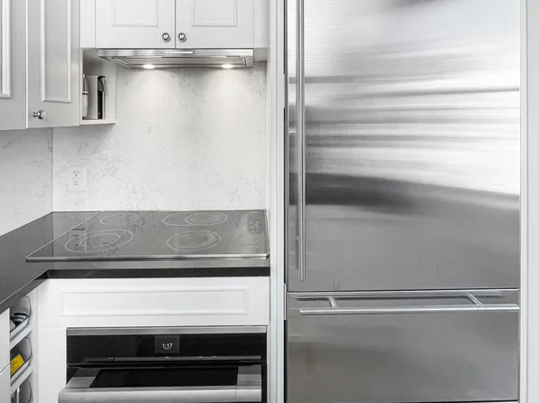 55 East 65th Street image 12 of 16