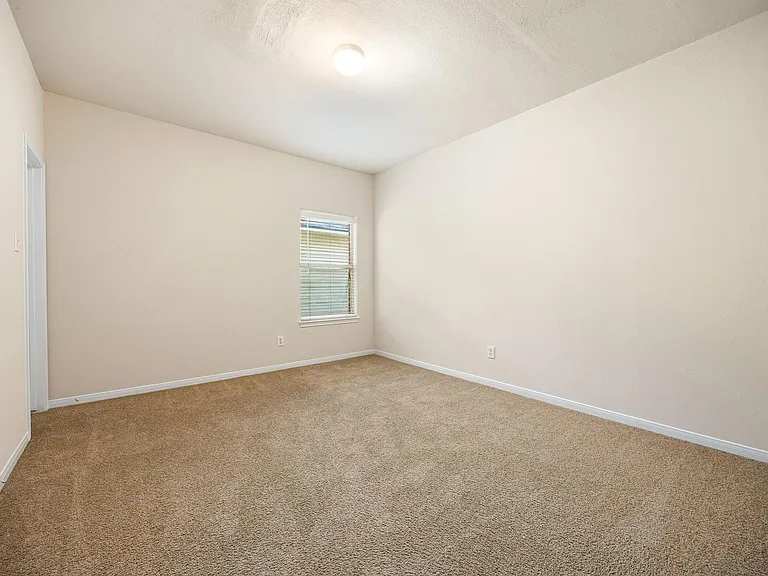 506 Stream Mill Ln — Photo 4