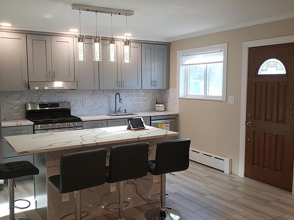 3rd image of 2201 Greene Ave #1