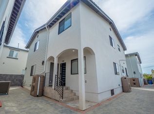 7201 S La Cienega Blvd, Los Angeles, CA 90045