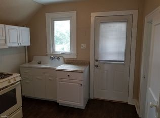 713 Elizabeth St, Mishawaka, IN 46545