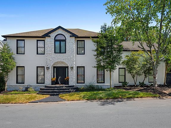2nd image of 844 Abington Way