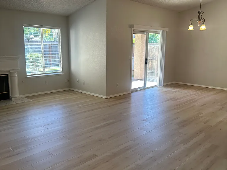 5621 W Palo Alto Ave — Photo 3