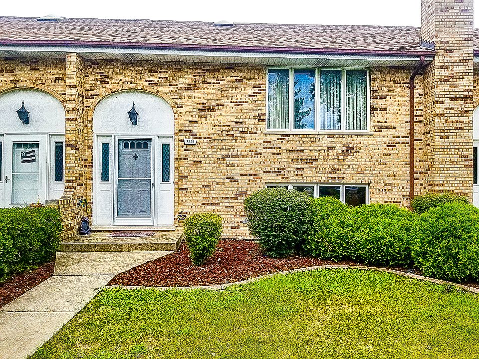 1st image of 7238 W 153rd Ct #19