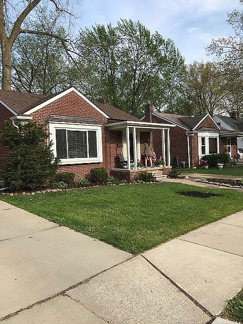 1st image of 24010 Meadowlark Ave