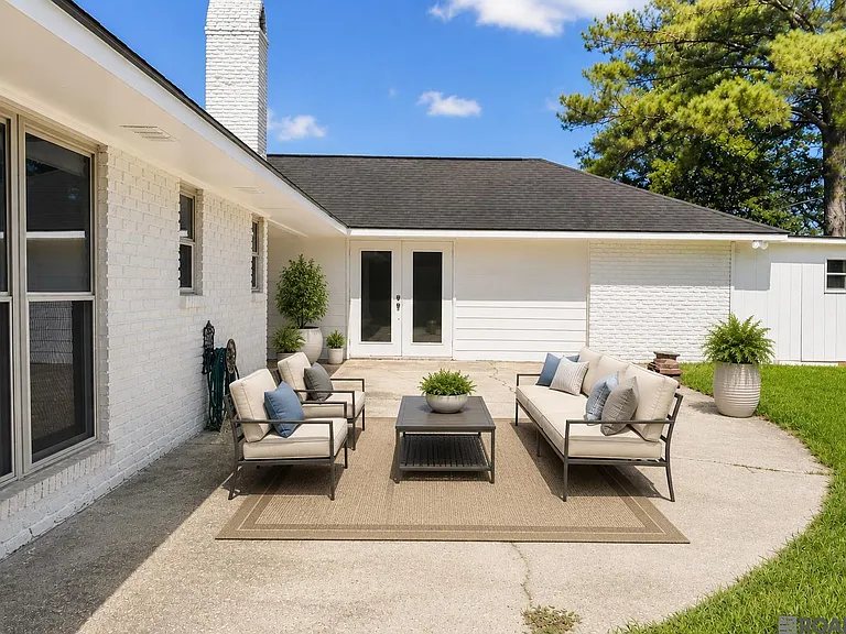 13523 Willowridge Ave — Photo 4