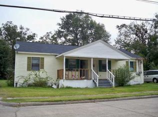 2207 Convent Ave, Pascagoula, MS 39567