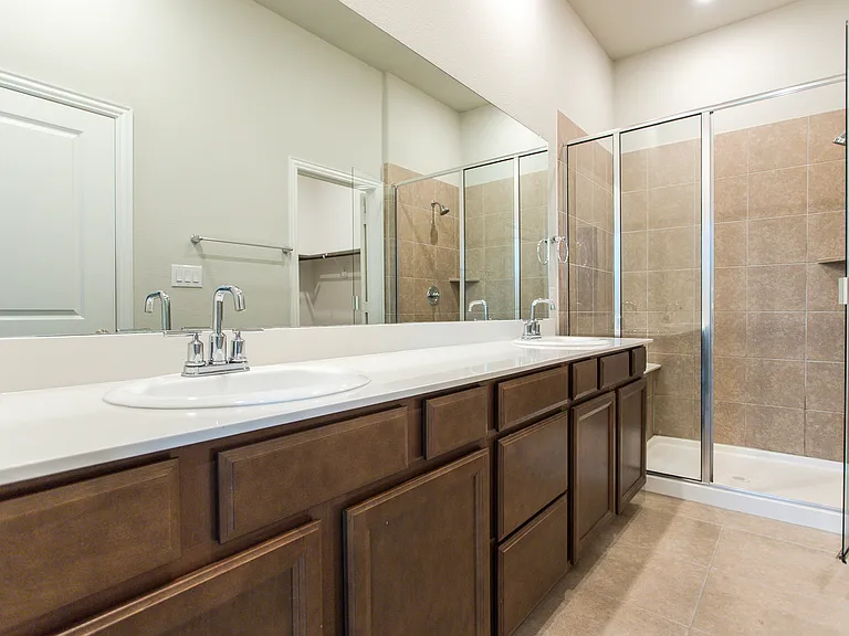 7504 Palisades Dr — Photo 20