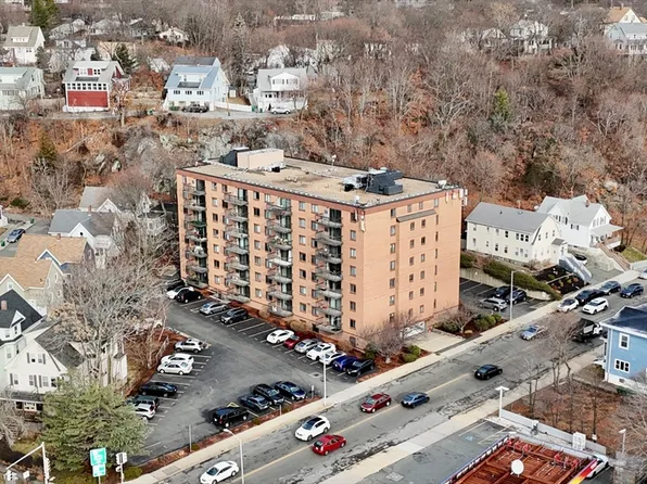 500 Salem St APT 508, Medford, MA 02155