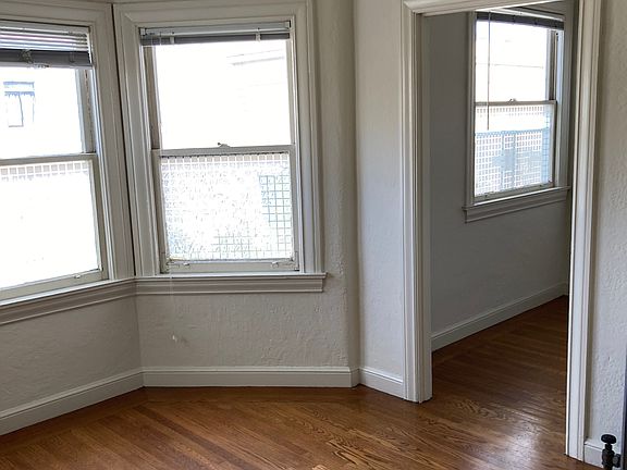 4th image of 1261 Broderick St APT 304