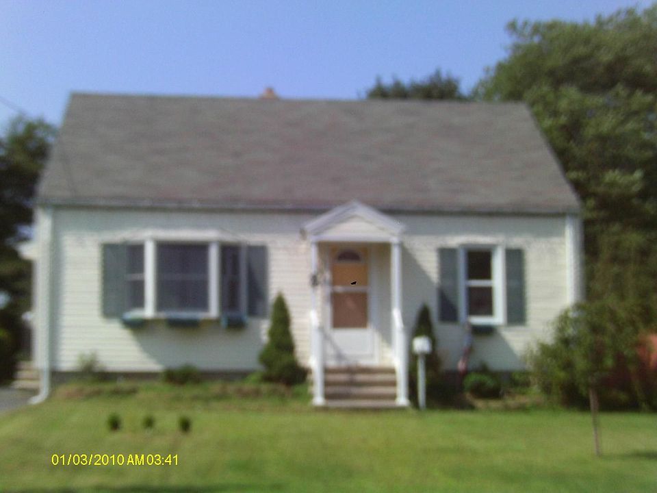 2nd image of 436 Reitter St W