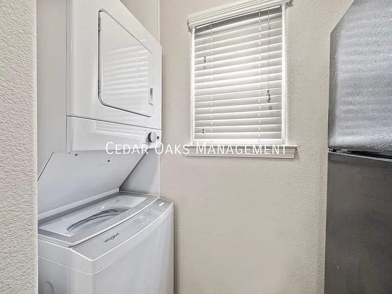 1308 S C Ct — Photo 29