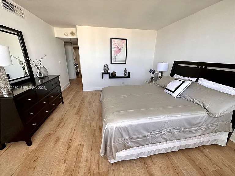 1500 Bay Rd #1114S — Photo 12