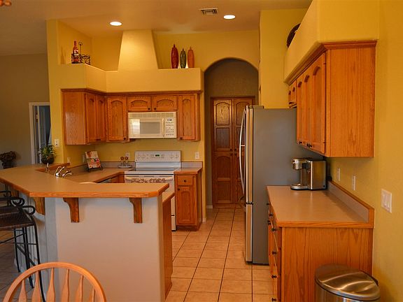 5th image of 10726 E 39th Pl