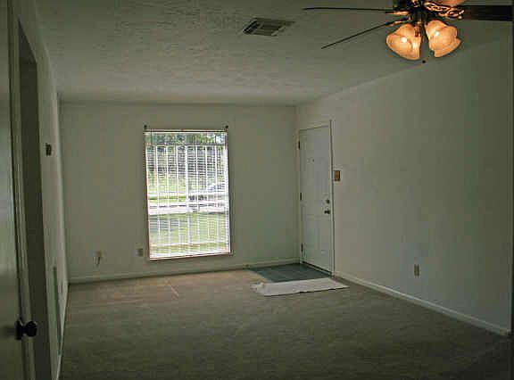 3rd image of 9438 Tooley Dr