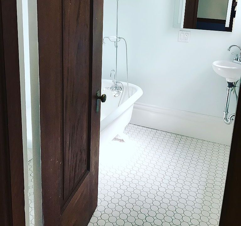 1st image of 3954-3956 18th St