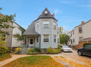 1026 Garnett Pl, Evanston, IL 60201