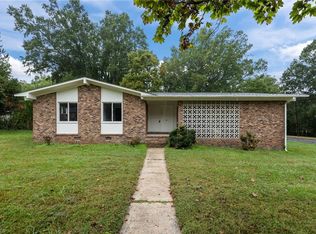 2400 Four Seasons Blvd, Greensboro, NC 27407