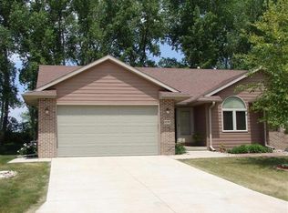 16 Venetian Dr, Ventura, IA 50428