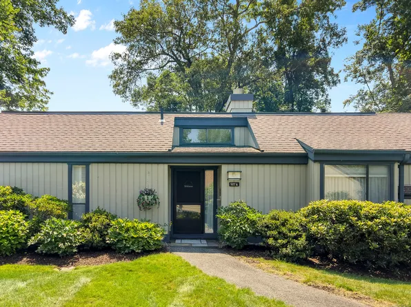 927 Heritage Village #A, Southbury, CT 06488