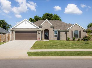 304 W Tyler Rd, Farmington, AR 72730