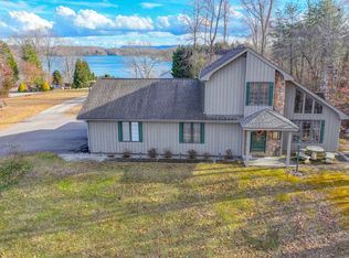 920 Oldfield Rd, Moneta, VA 24121