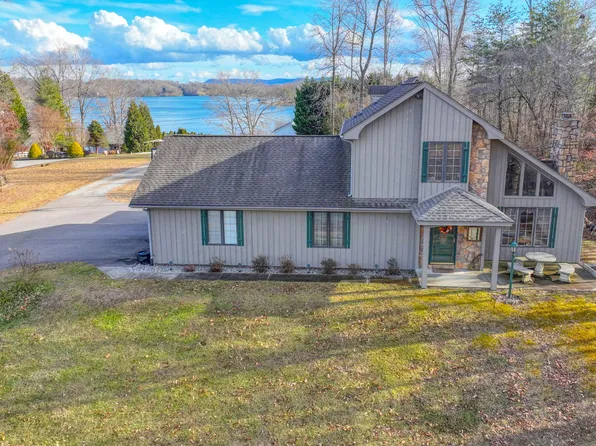 920 Oldfield Rd, Moneta, VA 24121