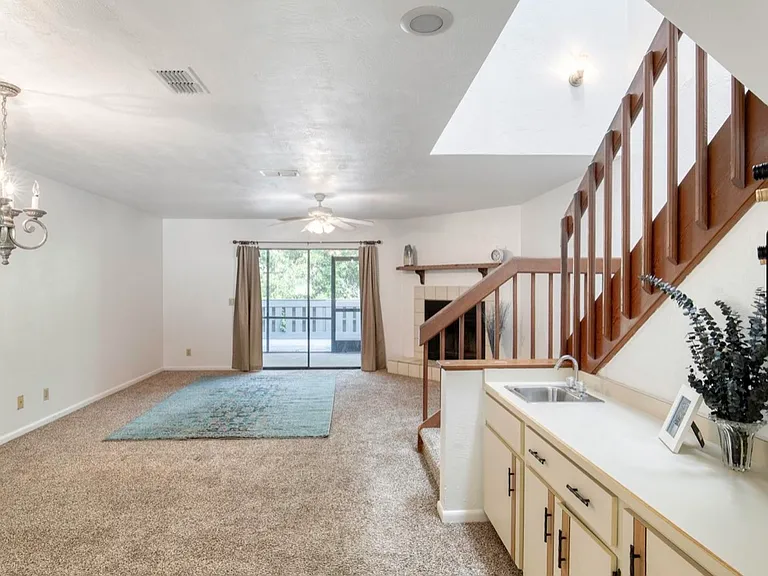 150 Limewood Pl #2 — Photo 3