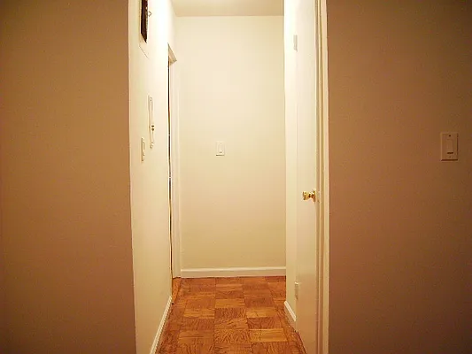 Rented by City Connections Realty | media 25