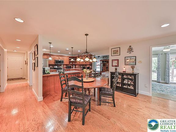 5th image of 169 Dogwood Ln