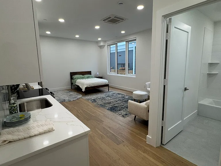 36-38 Hichborn St #503 — Photo 6