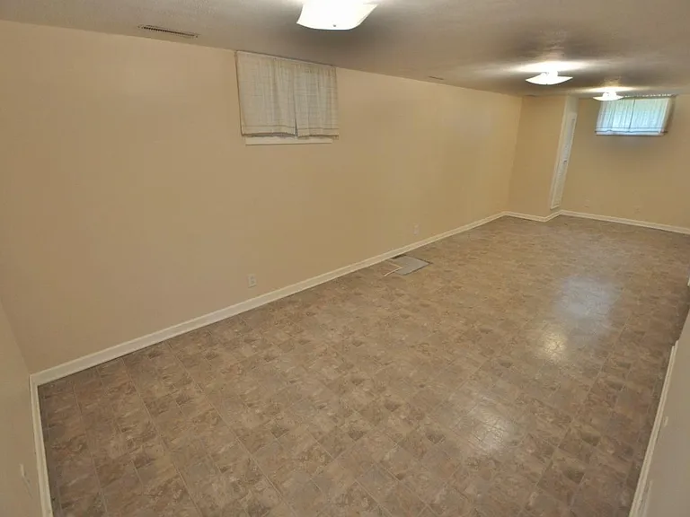 3259 Potter St — Photo 22