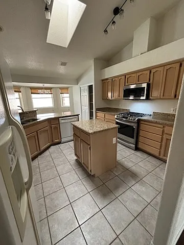 8271 E Lorenzo Ln — Photo 2