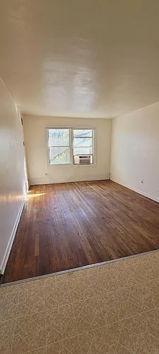 403 W Freeman St #13 Photo 1