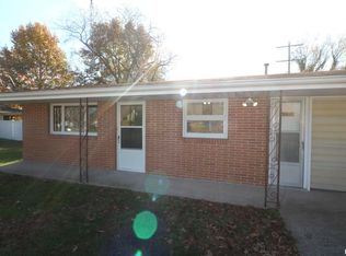 509 E Board St, Elkville, IL 62932