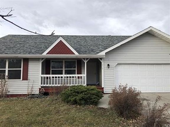 5th image of 313 Stillwater Ave