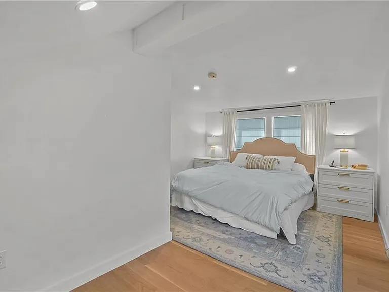 2 Channing Pl — Photo 37