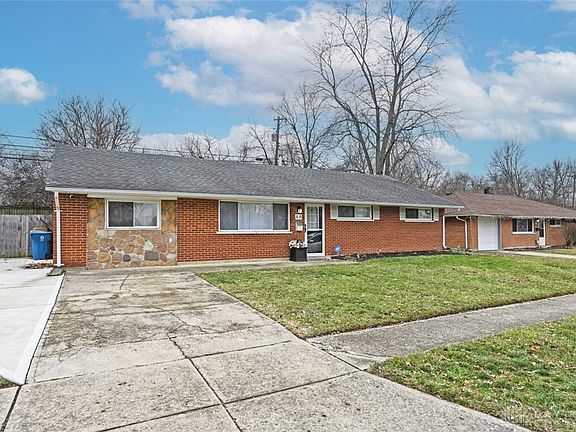 3rd image of 4678 Longfellow Ave