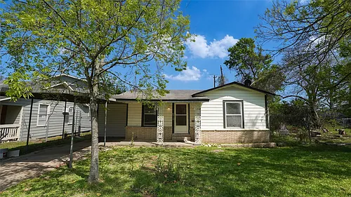 410 Clinton Park St Photo 1